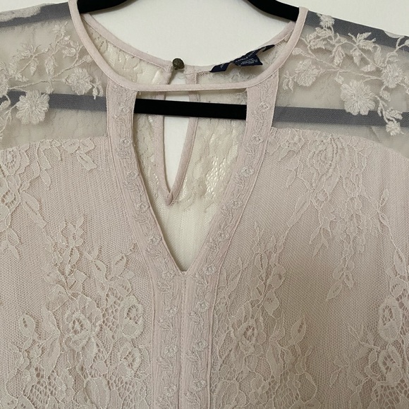 Like New American Eagle Lace Blouse - Picture 3 of 6